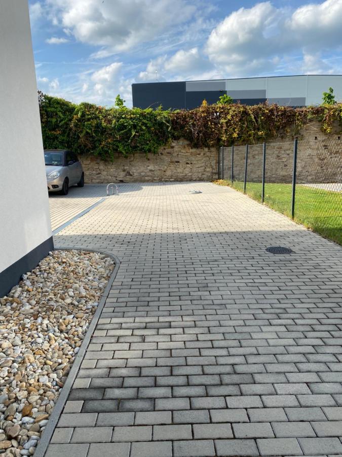 Nest2 Apartments Keszthely Buitenkant foto